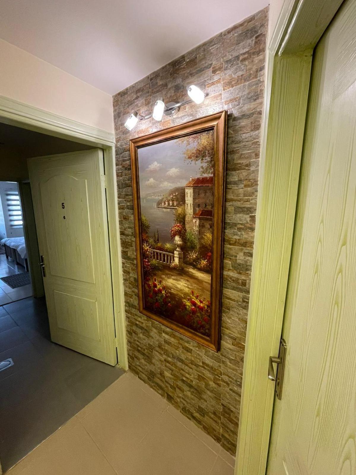 Classy Hostel Madaba Bagian luar foto