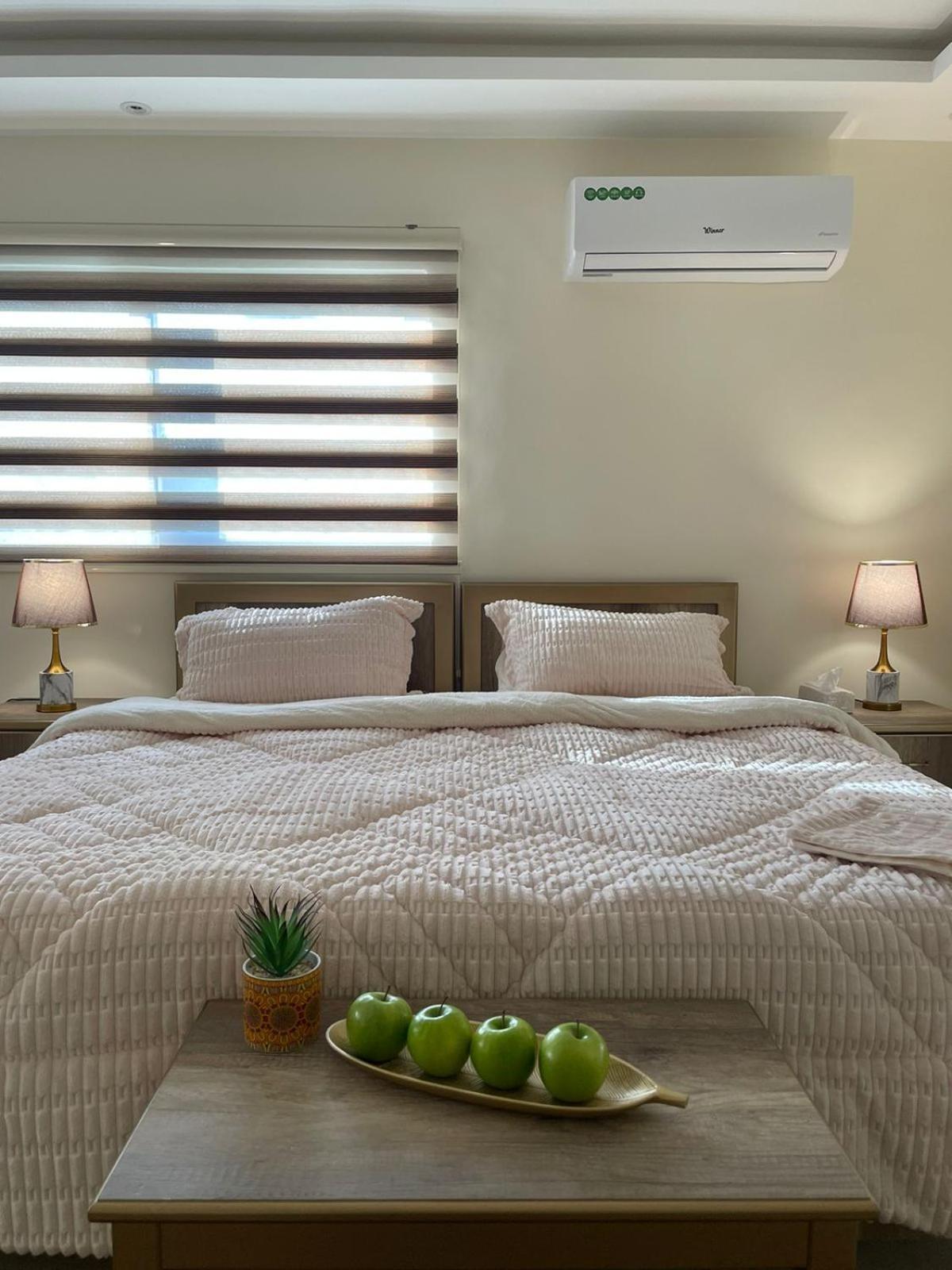 Classy Hostel Madaba Bagian luar foto
