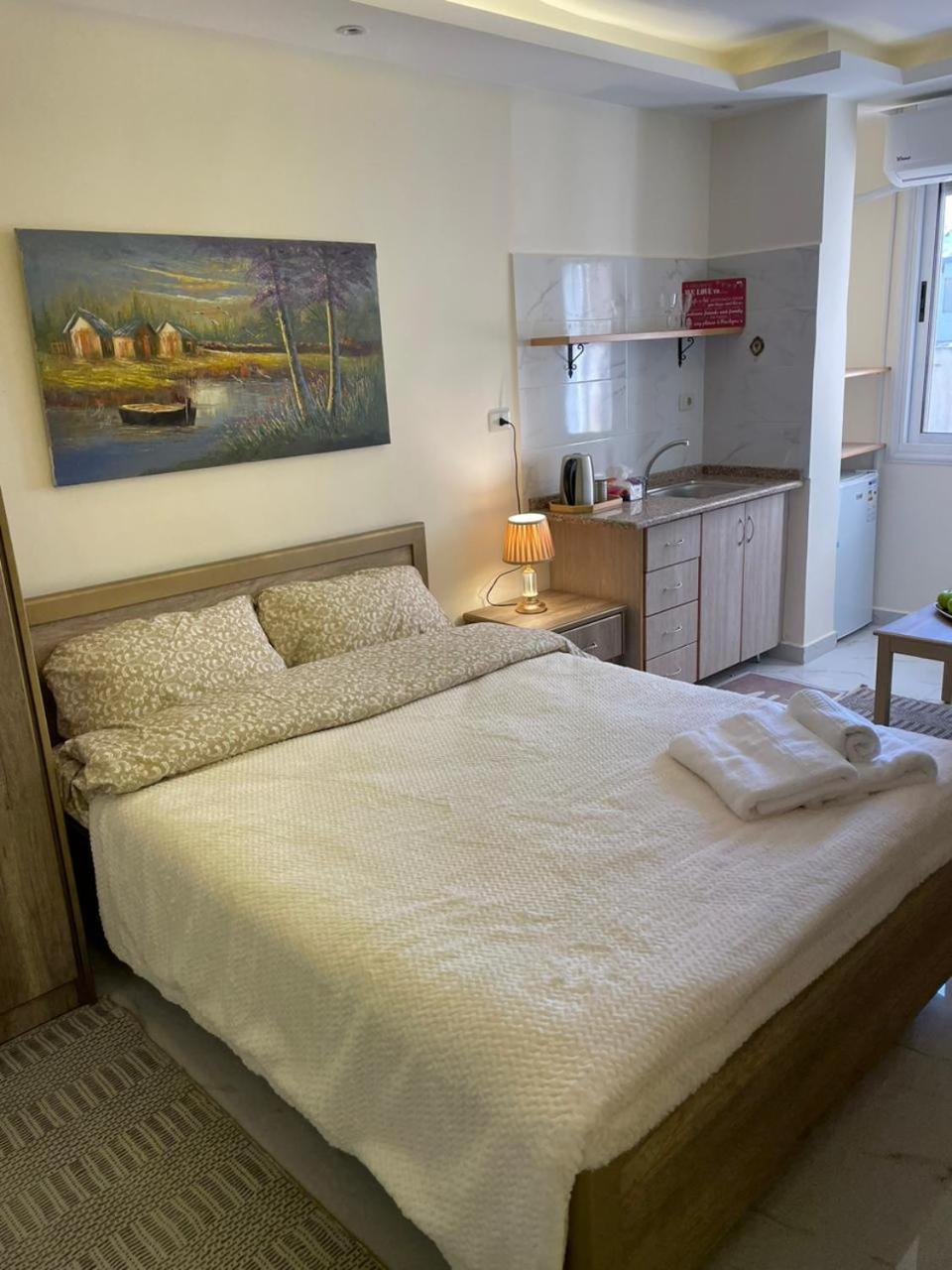 Classy Hostel Madaba Bagian luar foto
