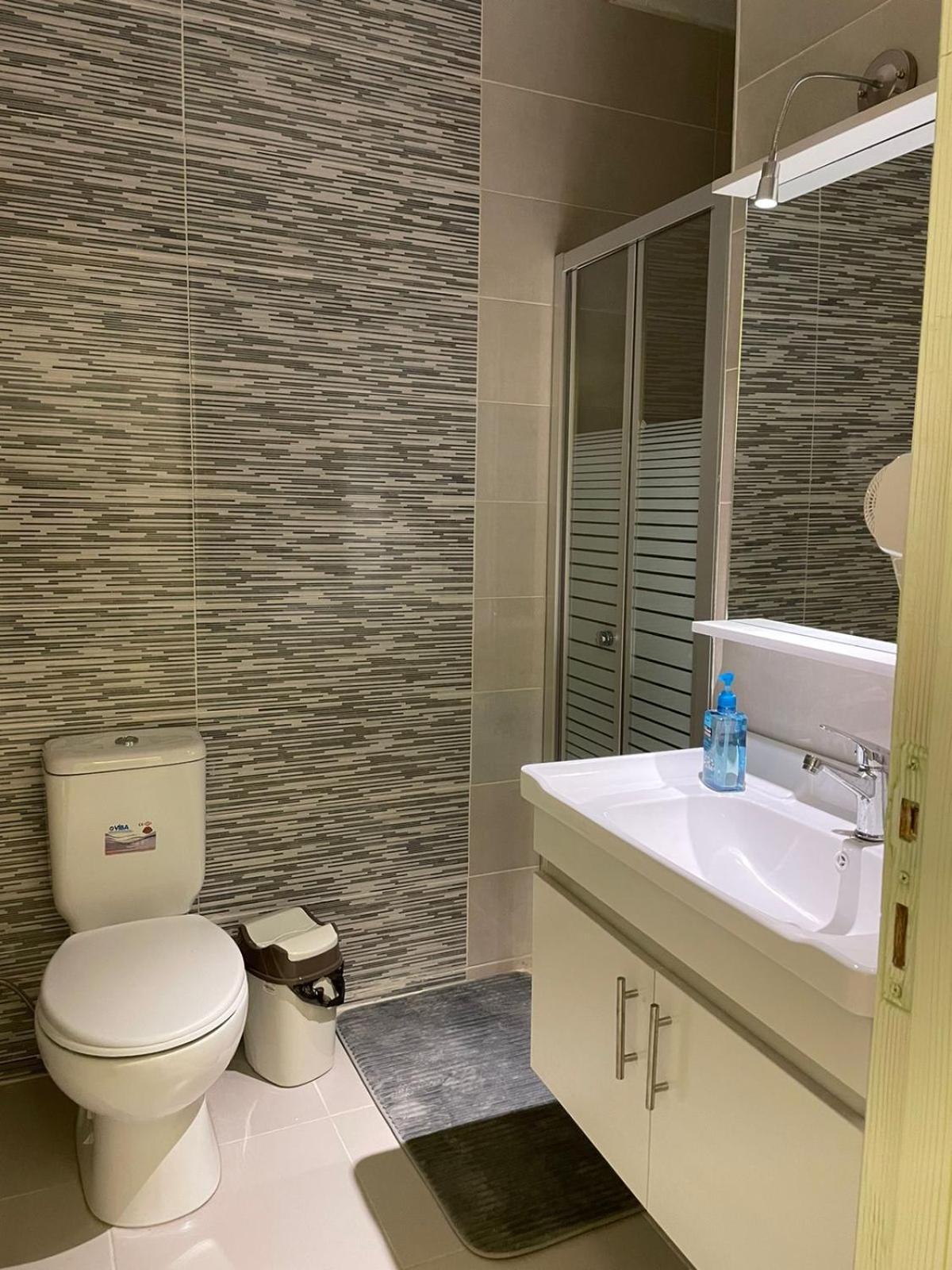 Classy Hostel Madaba Bagian luar foto