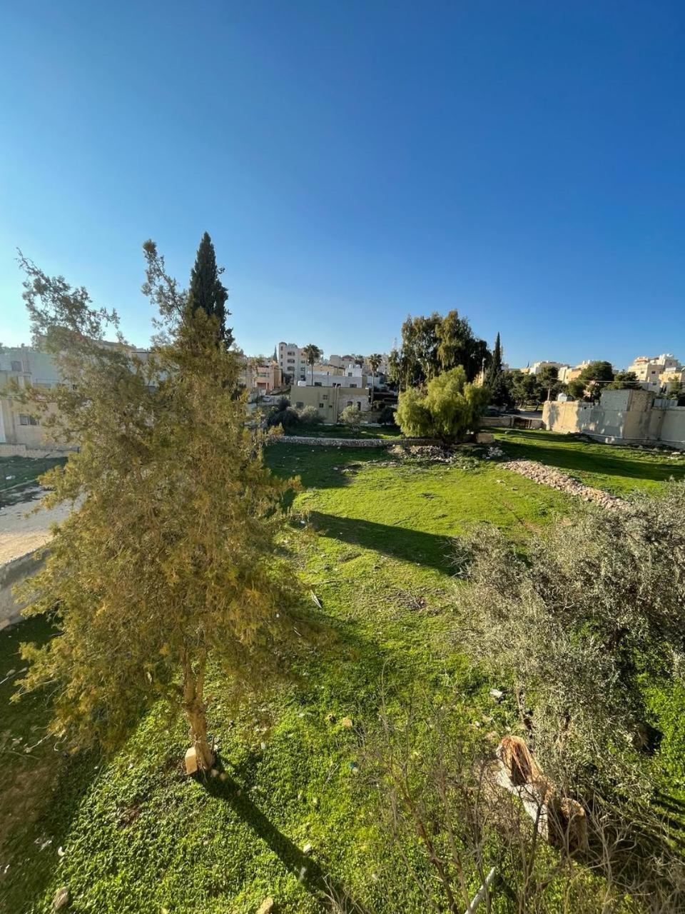 Classy Hostel Madaba Bagian luar foto